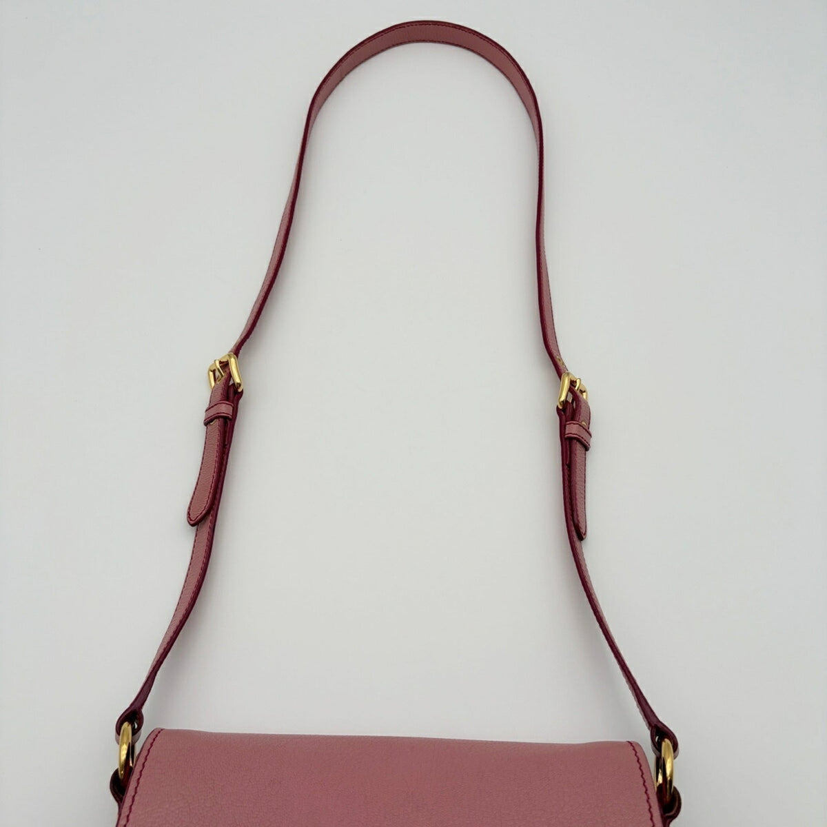 Miu Miu Pink Leather Shoulder Bag (Pre-Owned)