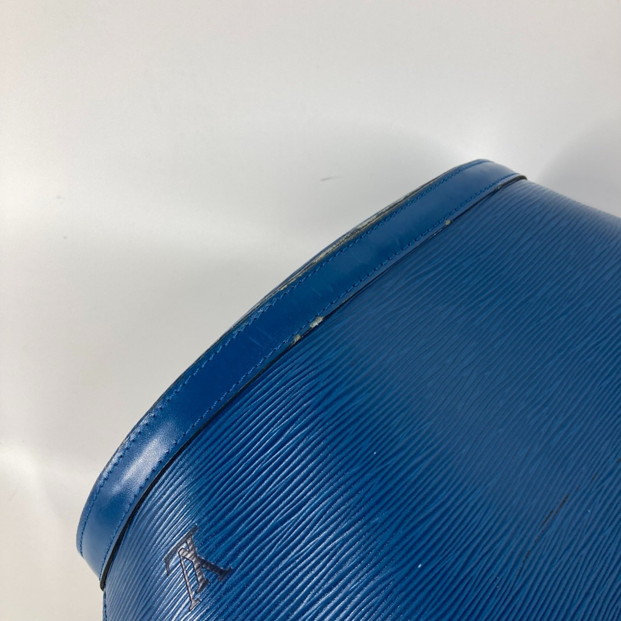 Louis Vuitton Blue Leather Tote Bag (Pre-Owned)