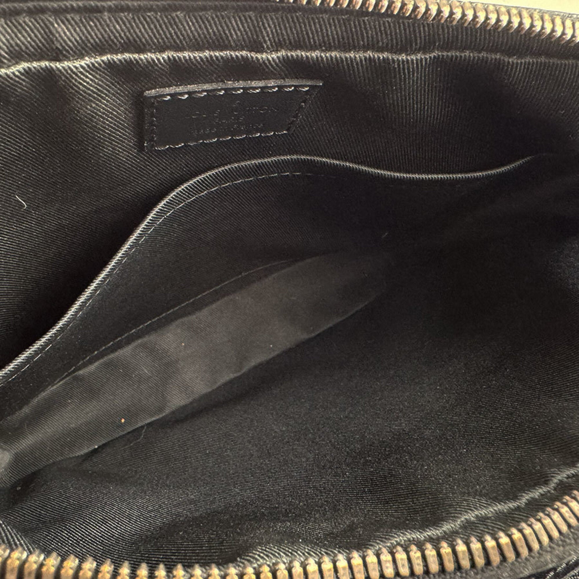 Louis Vuitton Black Gray Monogram Eclipse Pouch Shoulder Bag (Pre-Owned)