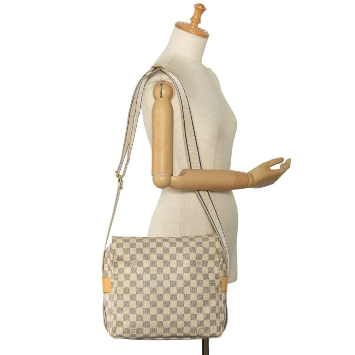 Louis Vuitton White Pvc Shoulder Bag (Pre-Owned)