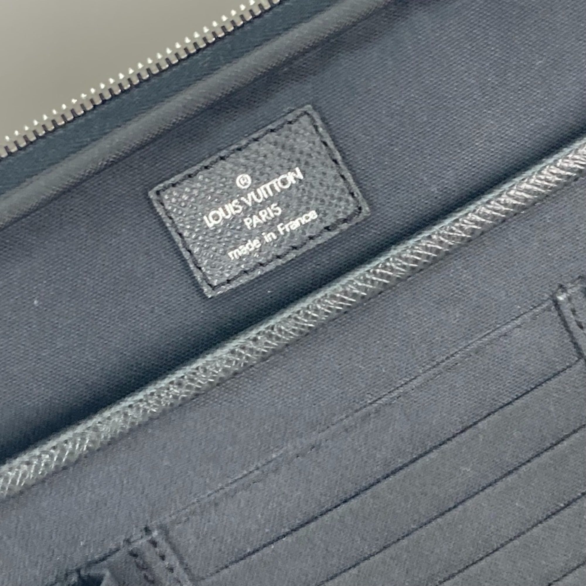 Louis Vuitton Black Leather Briefcase (Pre-Owned)