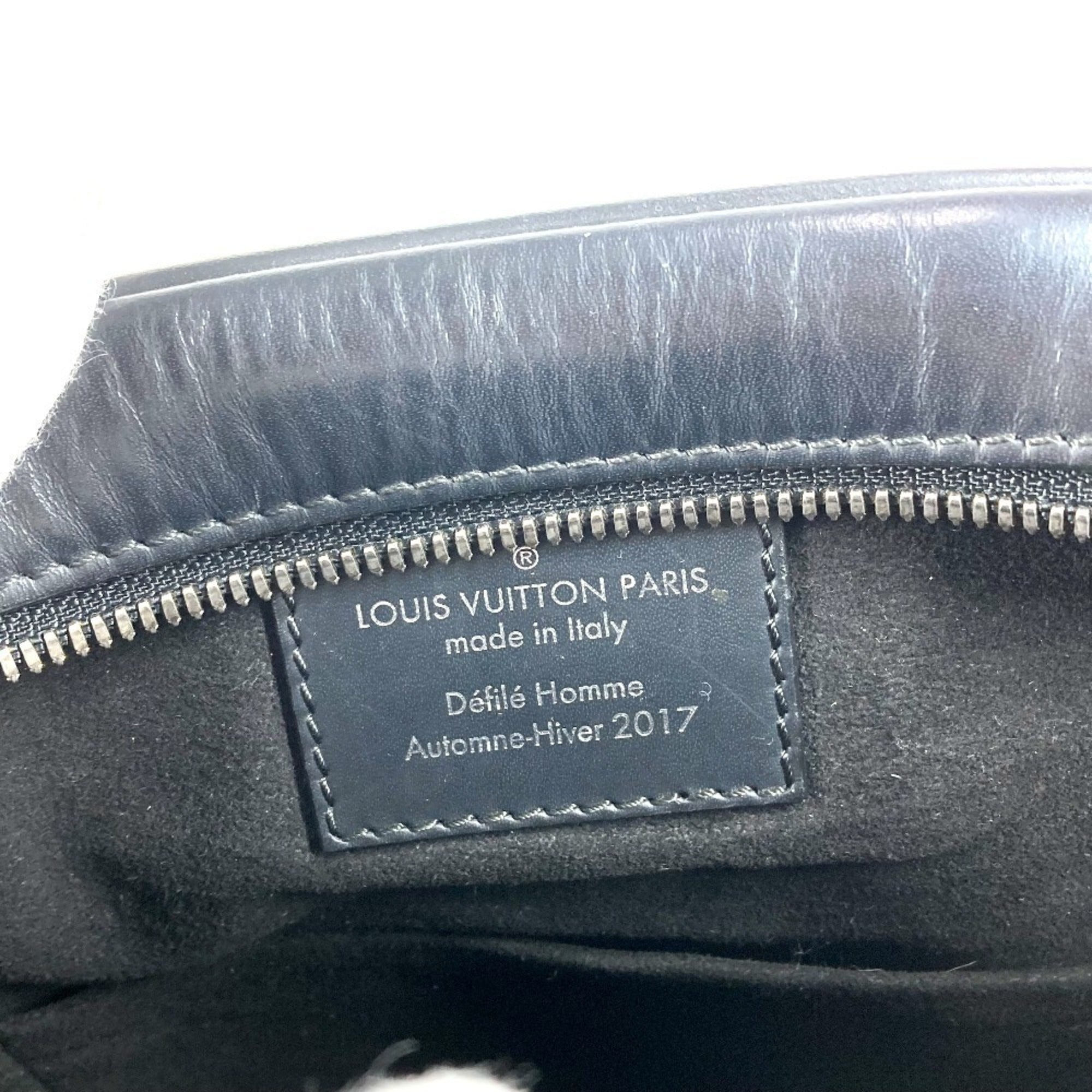 Louis Vuitton Epi Black Noir Epi Leather Shoulder Bag (Pre-Owned)