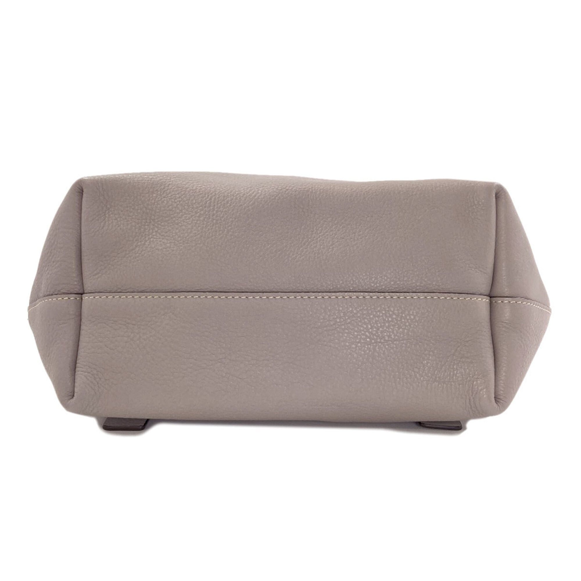 Chloé Gray Leather Tote Bag (Pre-Owned)