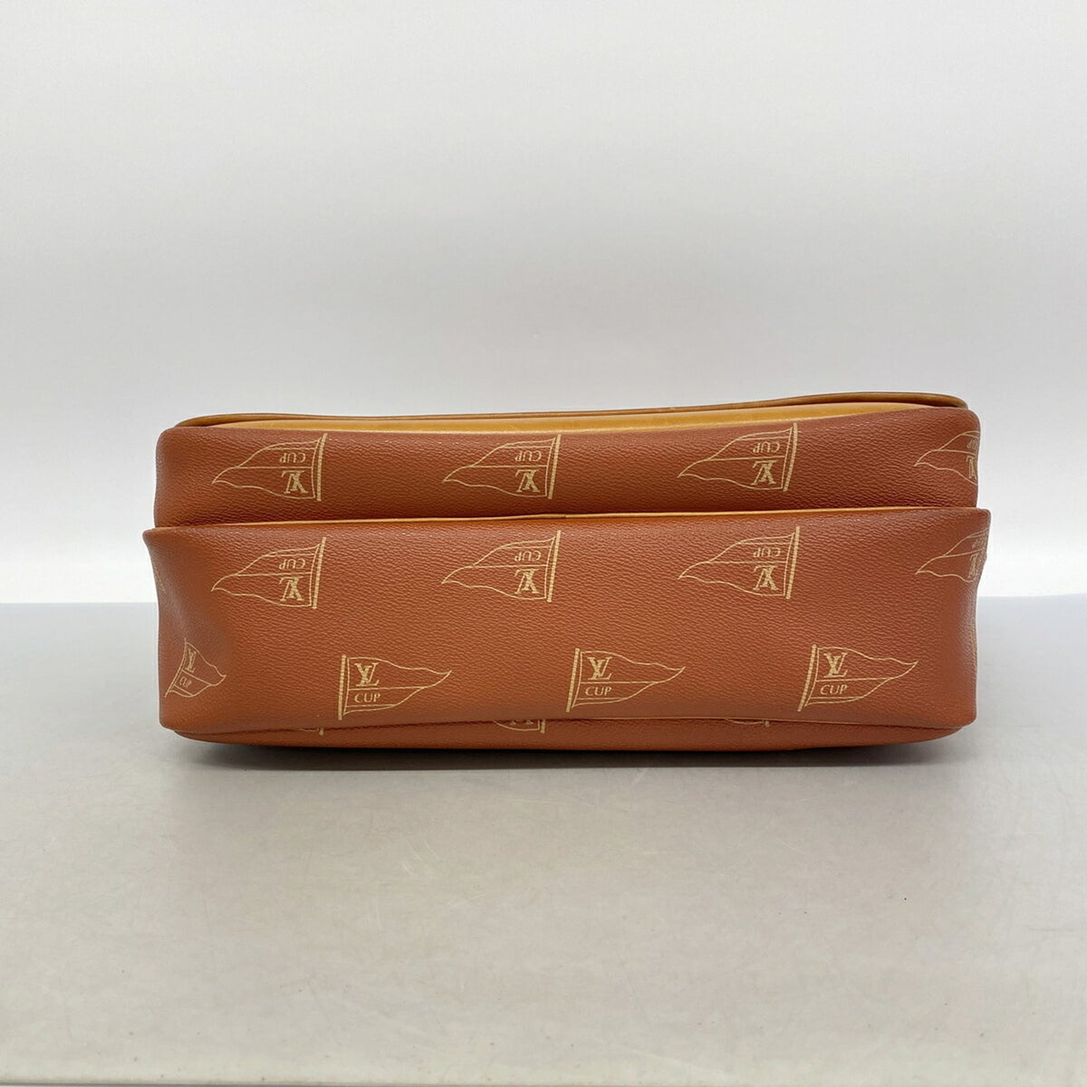 Louis Vuitton Red Color Shoulder Bag (Pre-Owned)