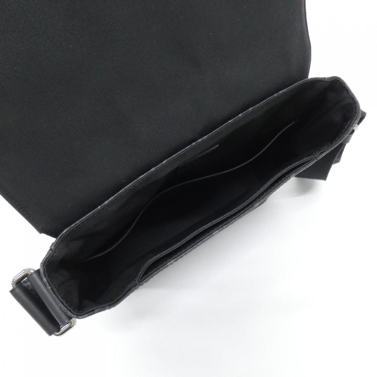 Louis Vuitton Black Coated Canvas Shoulder Bag (Pre-Owned)