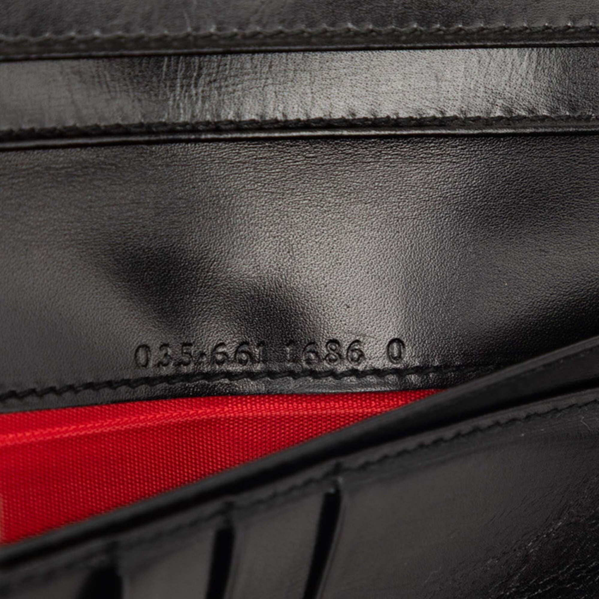 Gucci Black Leather Long Wallet (Bi-Fold) (Pre-Owned)