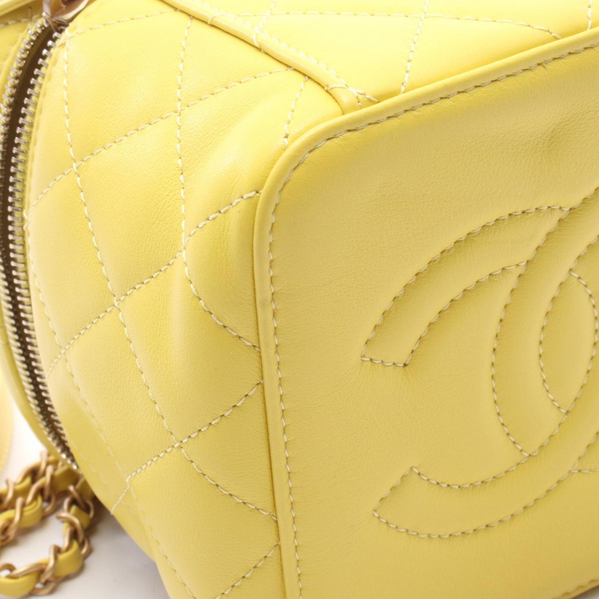Chanel Yellow Leather Handbag Shoulder Bag (Pre-Owned)