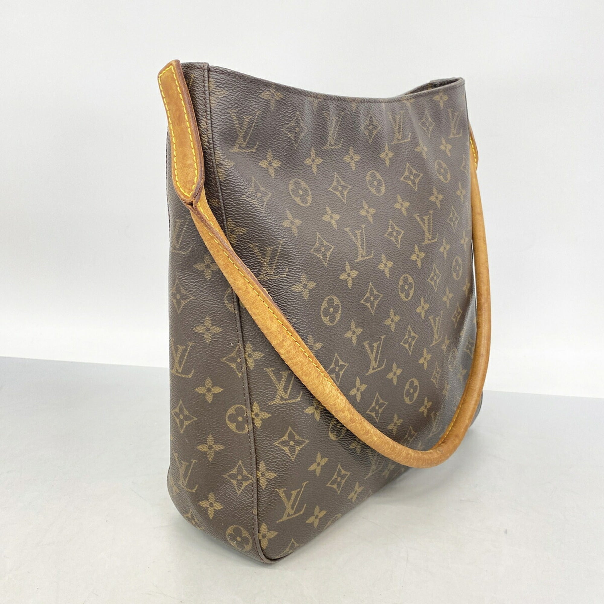 Louis Vuitton Brown Shoulder Bag (Pre-Owned)