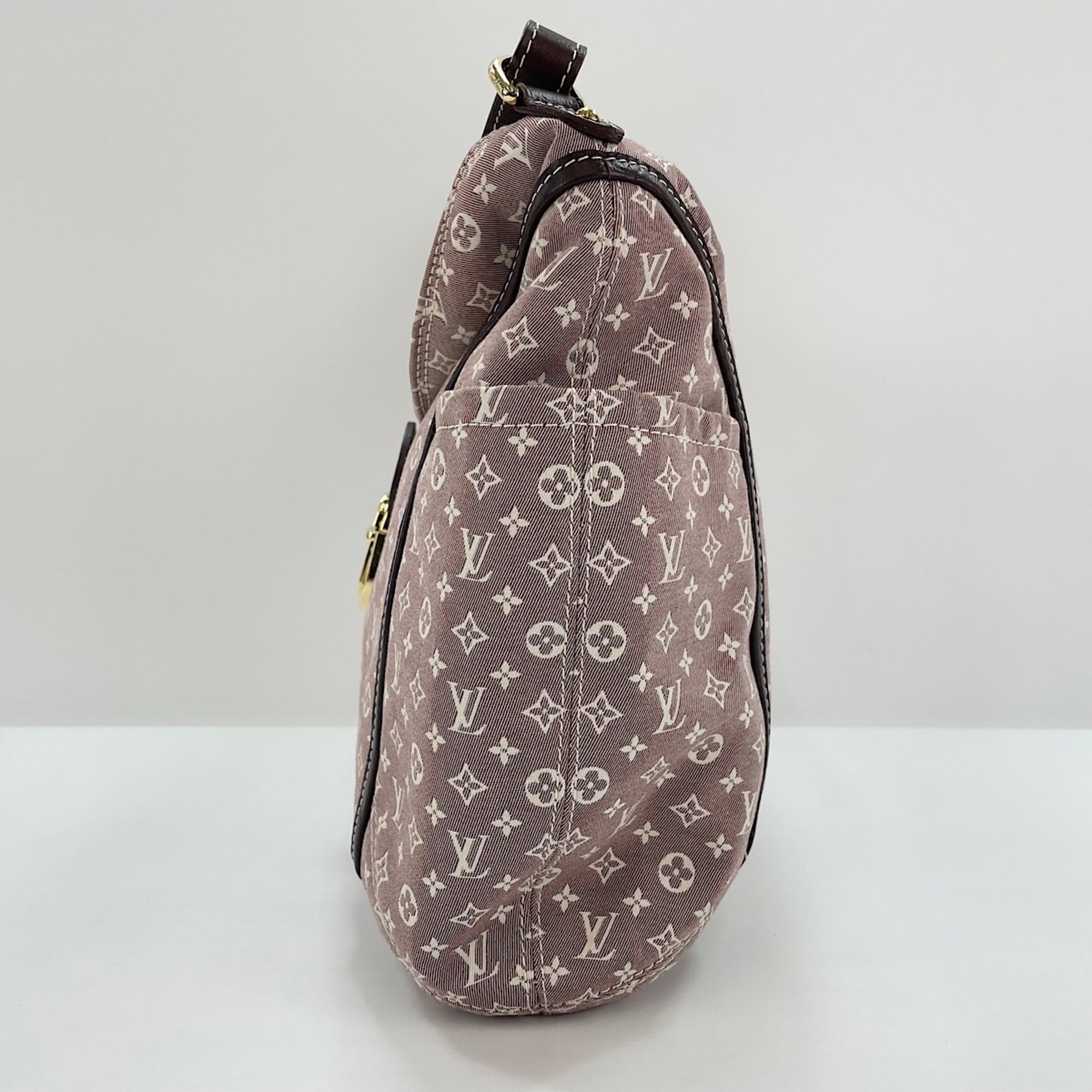 Louis Vuitton Pink Shoulder Bag (Pre-Owned)