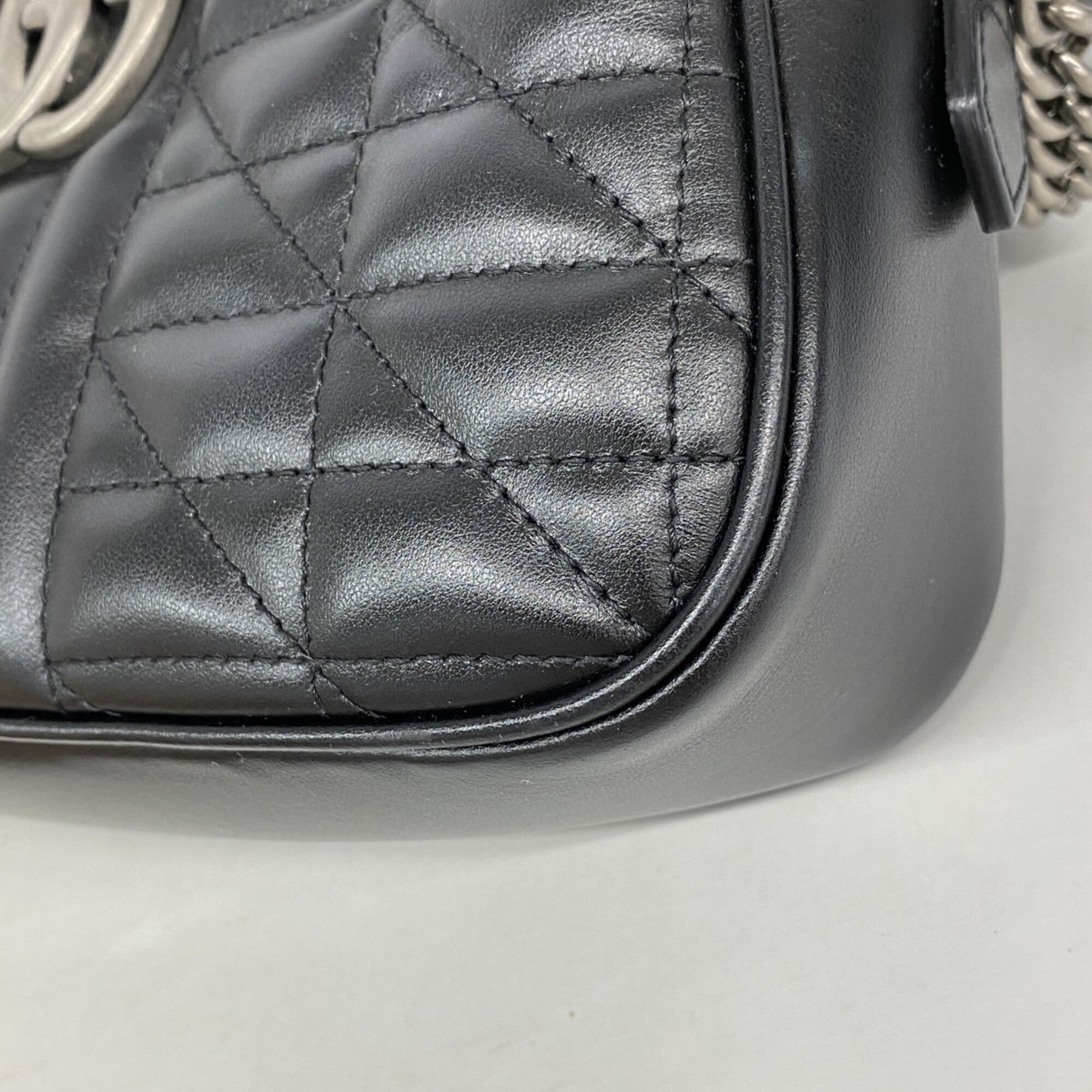 Gucci Black Leather Shoulder Bag (Pre-Owned)