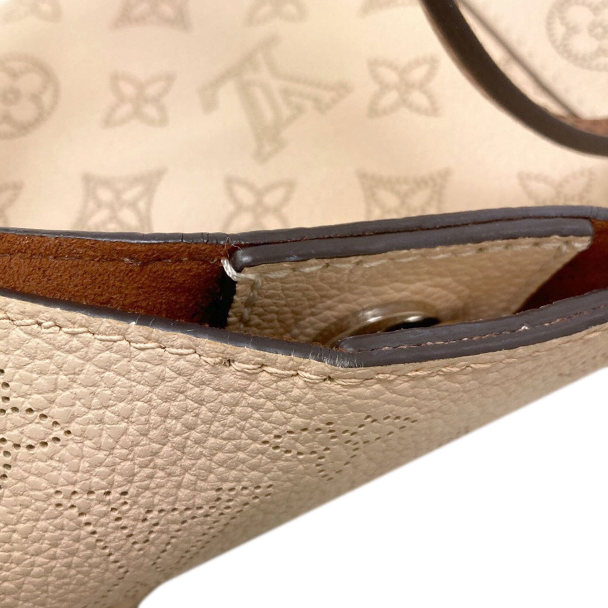 Louis Vuitton Mahina Mahina Leather Handbag (Pre-Owned)