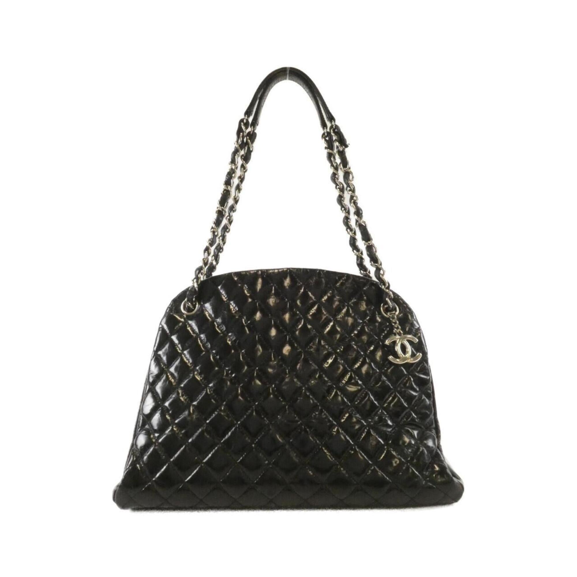 Chanel Black Leather Shoulder Bag (Pre-Owned)