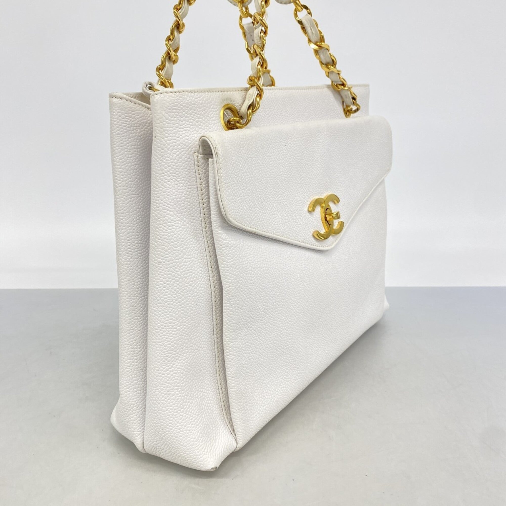 Chanel White Grained Calfskin Tote Bag (Pre-Owned)