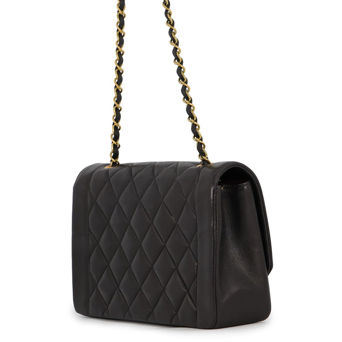 Chanel Matelasse Black Leather Shoulder Bag (Pre-Owned)