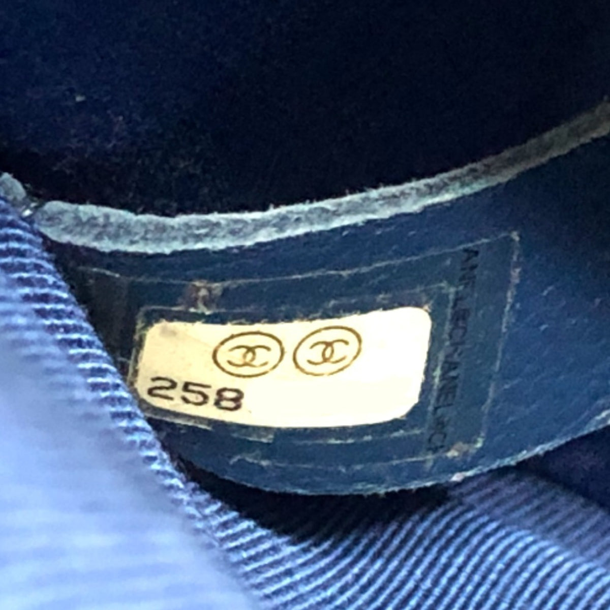 Chanel Blue Denim Shoulder Bag (Pre-Owned)