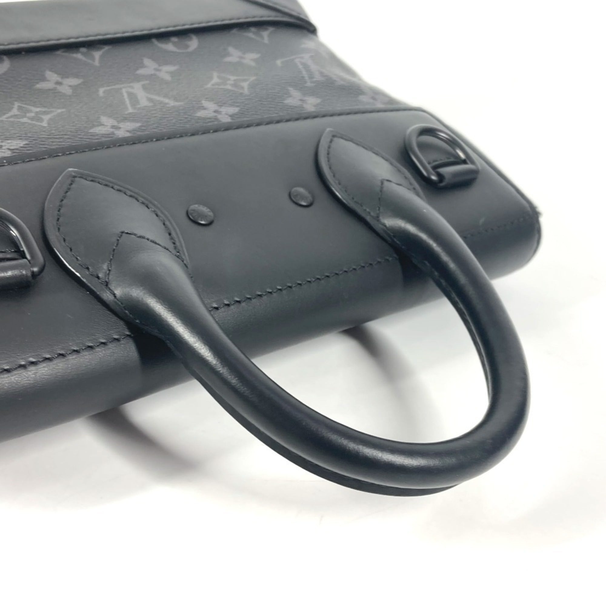 Louis Vuitton Black Monogram Eclipse Monogram Eclipse Handbag Shoulder Bag (Pre-Owned)