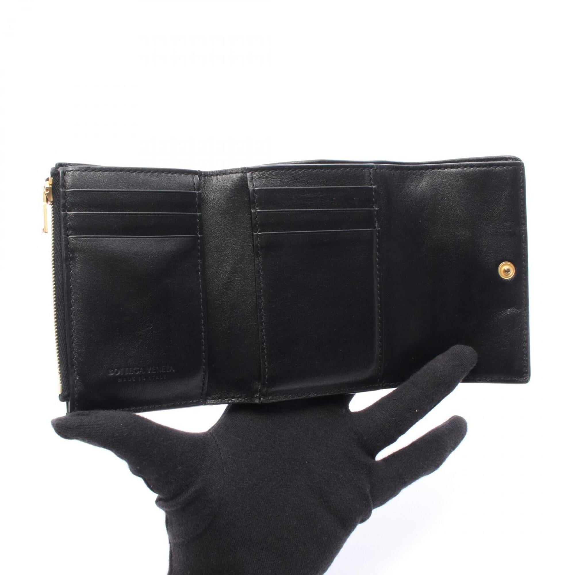 Bottega Veneta Black Intrecciato Wallet (Tri-Fold) (Pre-Owned)