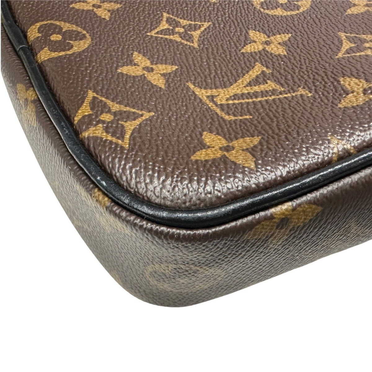 Louis Vuitton Monogram Monogram Canvas Pochette Shoulder Bag (Pre-Owned)