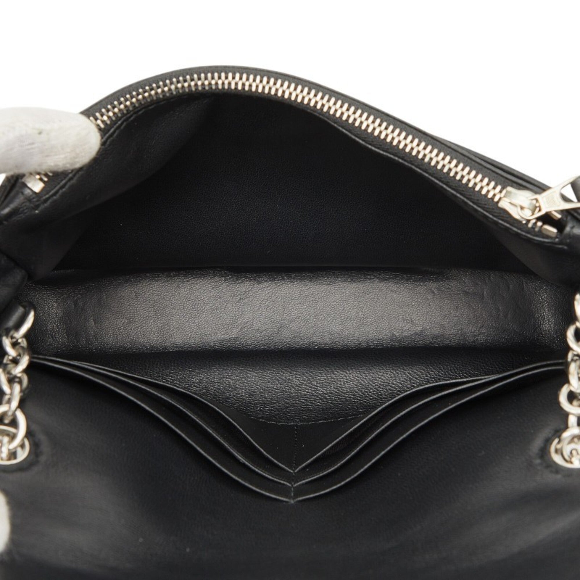 Balenciaga Black Leather Shoulder Bag (Pre-Owned)