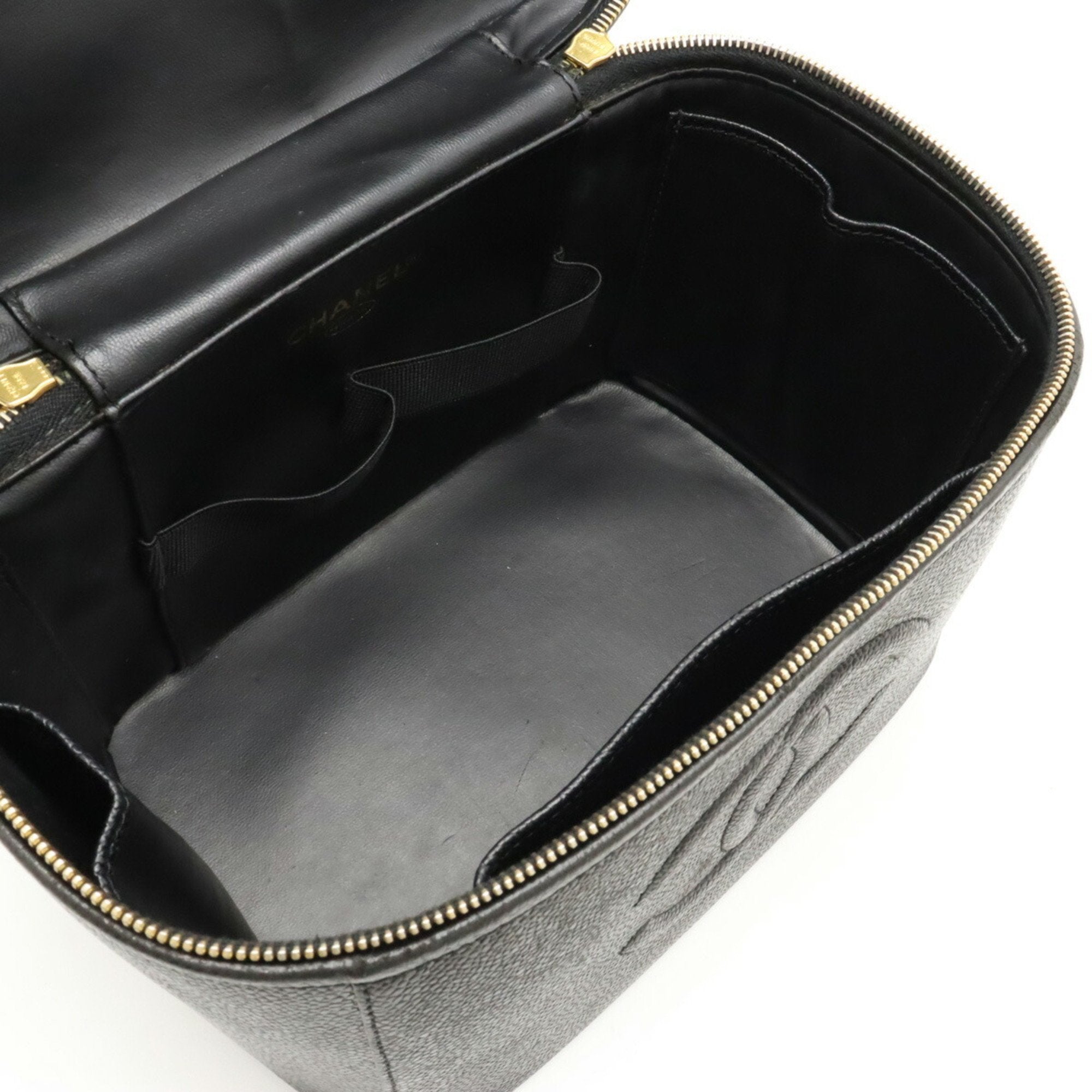 Chanel Caviar Skin Black Caviar Leather Handbag Pouch Shoulder Bag Vanity Bag (Pre-Owned)