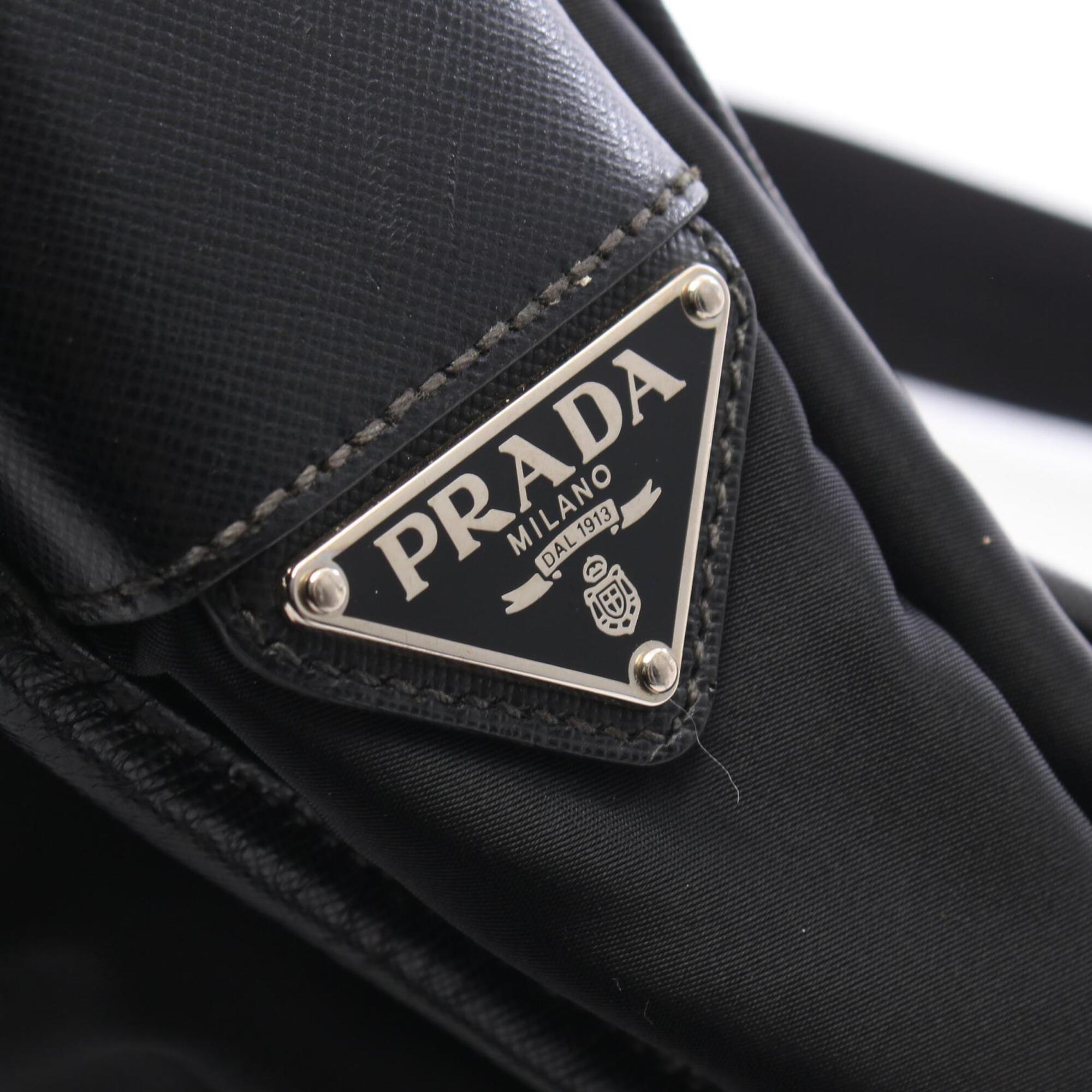 Prada Black Nylon Leather Messenger Bag Shoulder Bag (Pre-Owned)