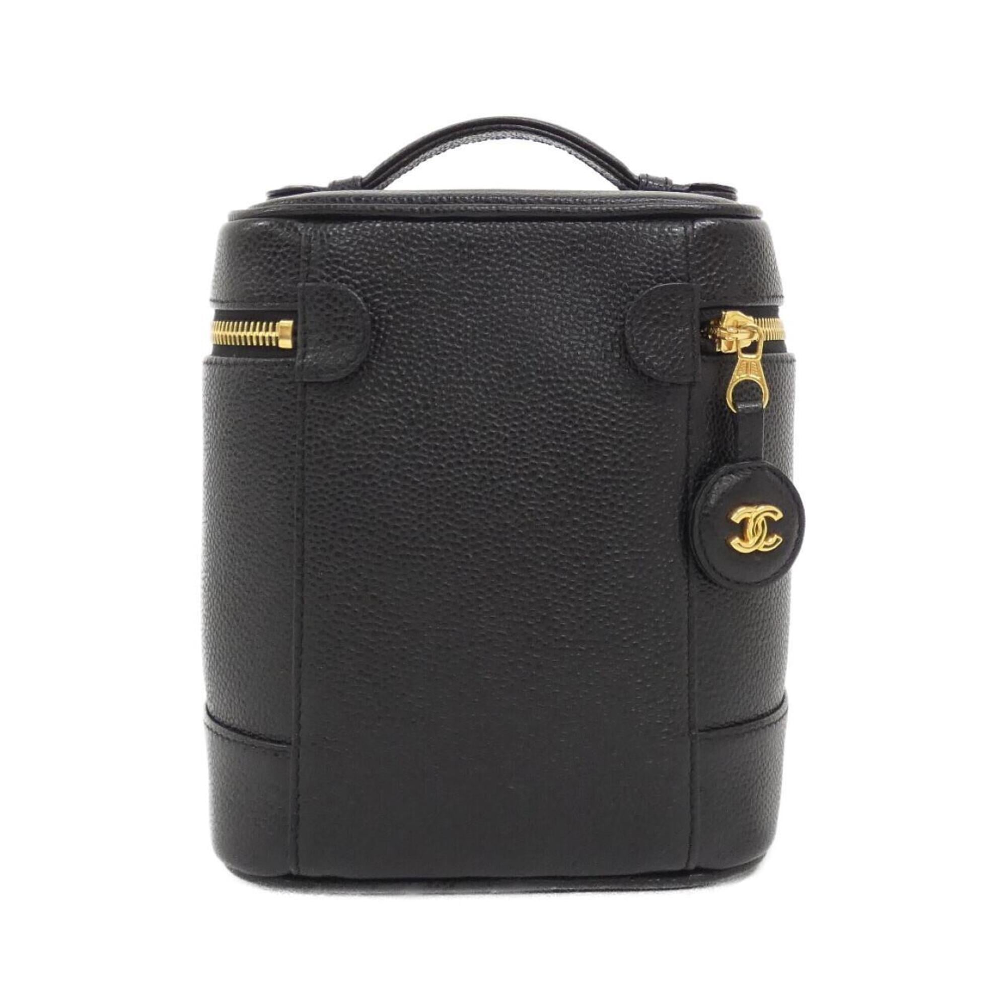 Chanel Black Grained Calfskin Handbag (Pre-Owned)