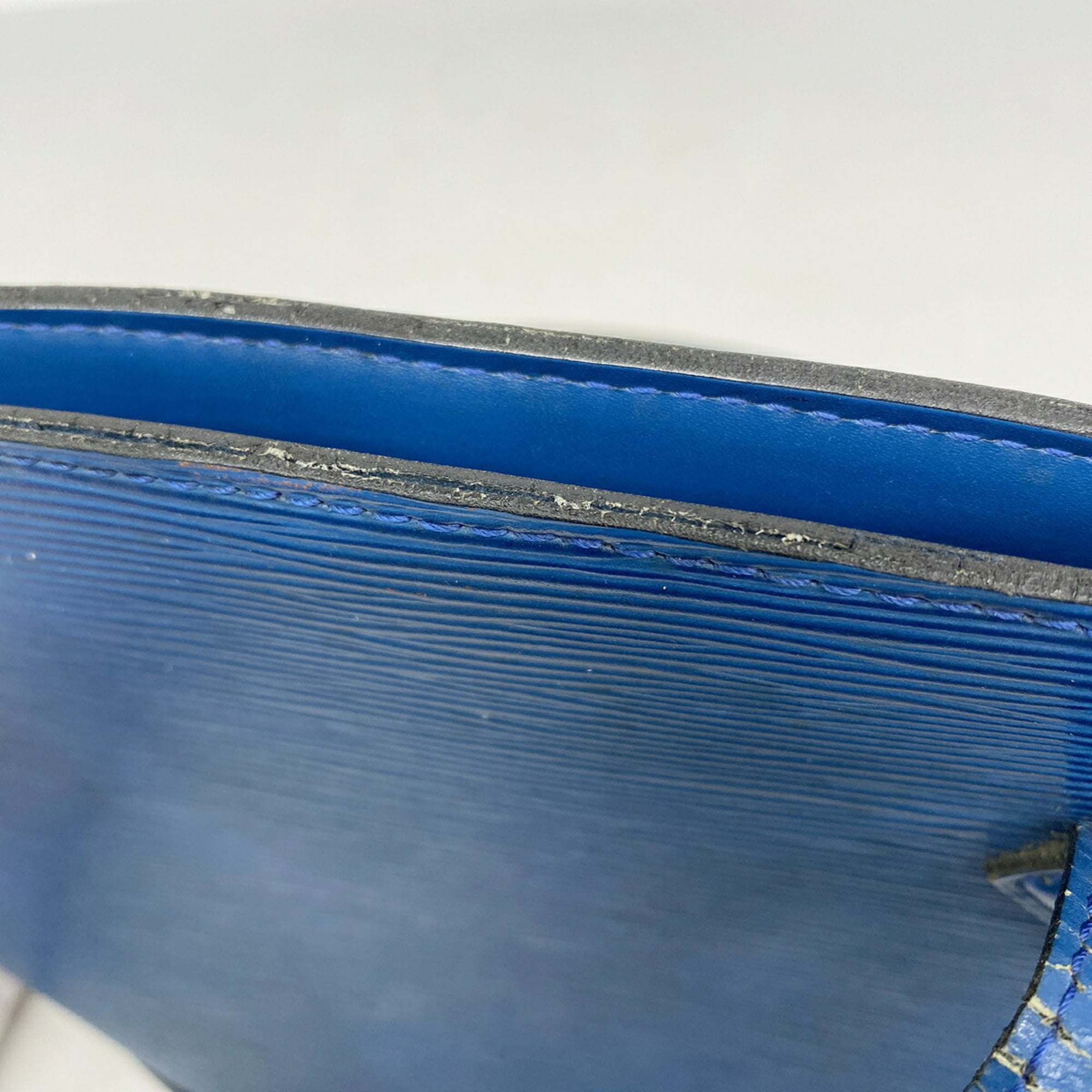 Louis Vuitton Toledo Blue Handbag (Pre-Owned)
