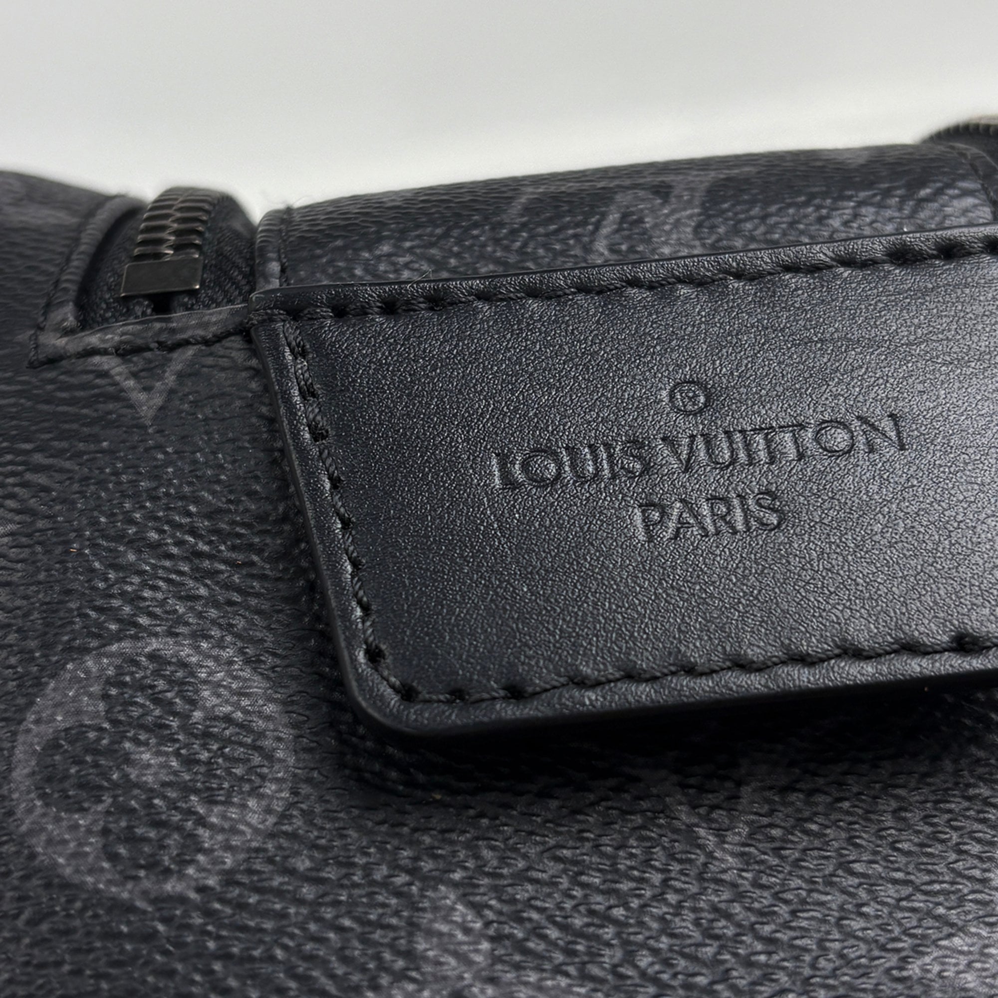 Louis Vuitton Black Damier Graphite Pouch (Pre-Owned)