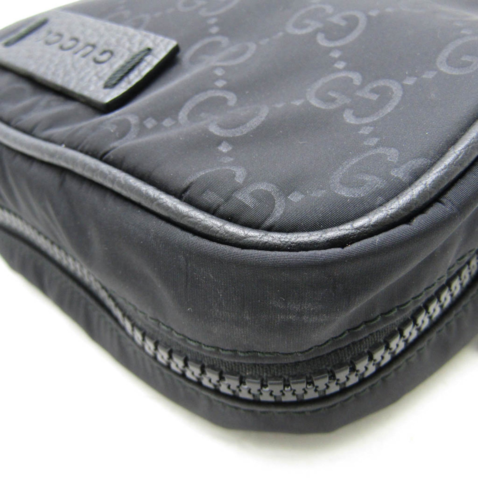 Gucci Black Nylon Pouch (Pre-Owned)