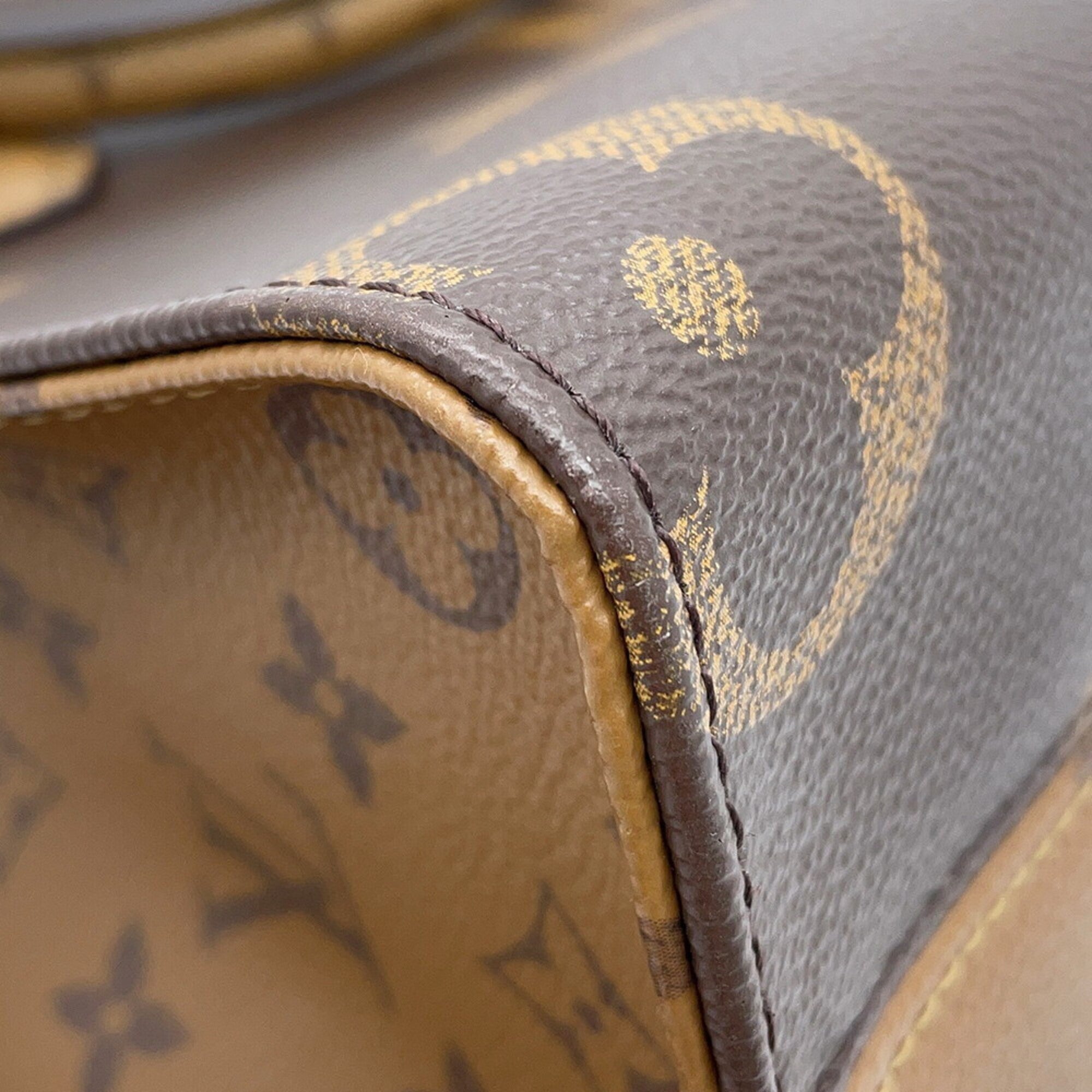 Louis Vuitton Red Color Monogram Reverse Handbag (Pre-Owned)