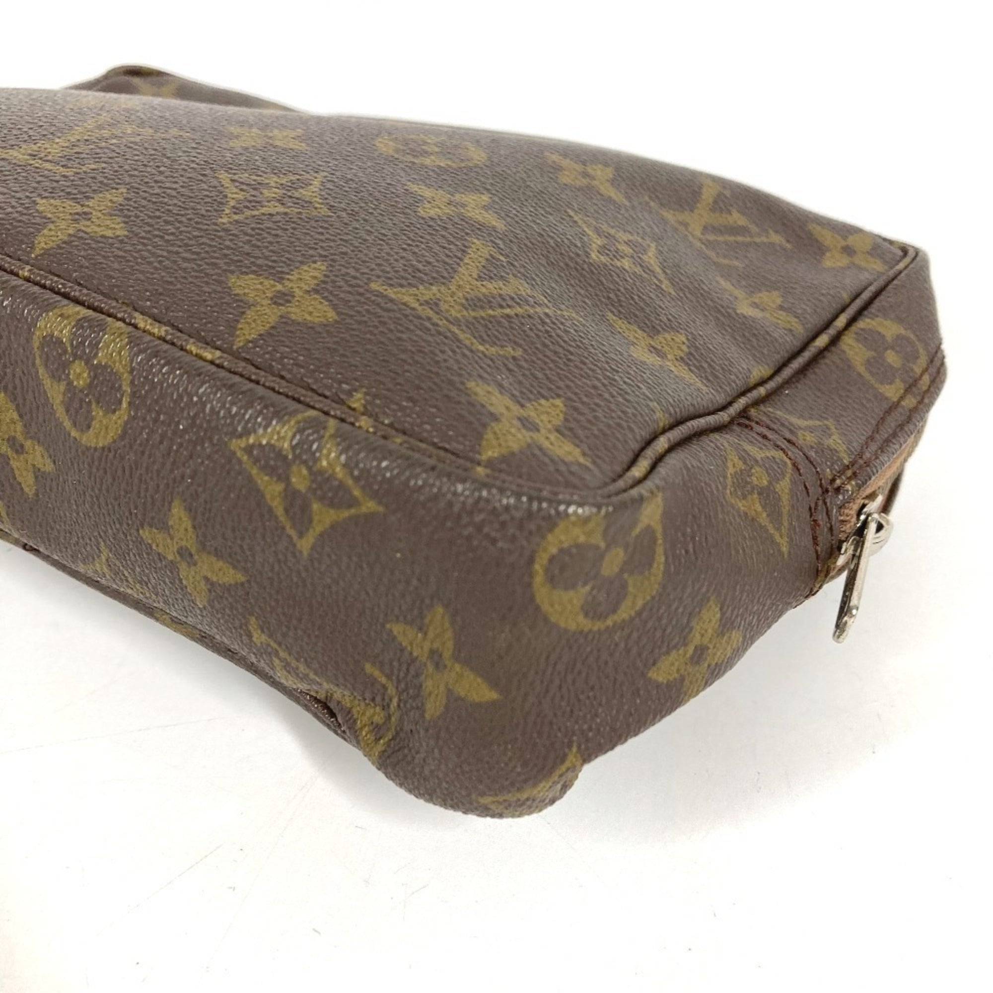 Louis Vuitton Brown Monogram Pouch (Pre-Owned)