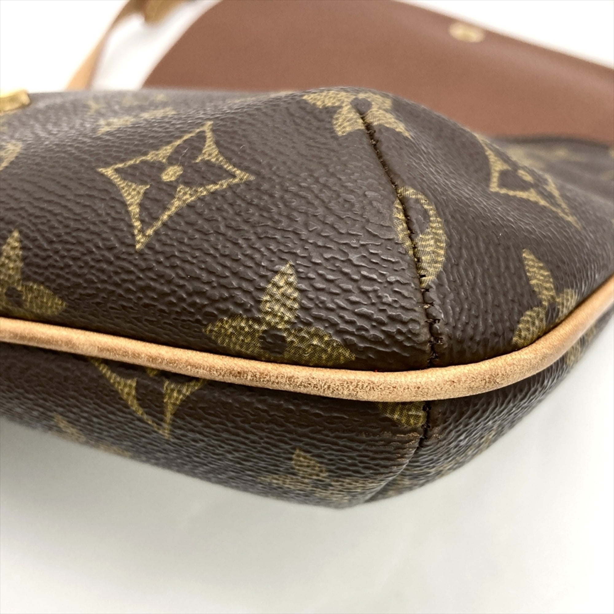Louis Vuitton Monogram Brown Monogram Monogram Shoulder Bag (Pre-Owned)