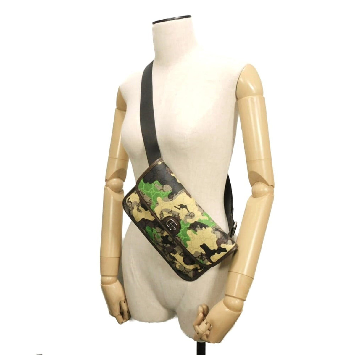 Gucci Beige Camouflage Gg Supreme Sling Bag (Pre-Owned)