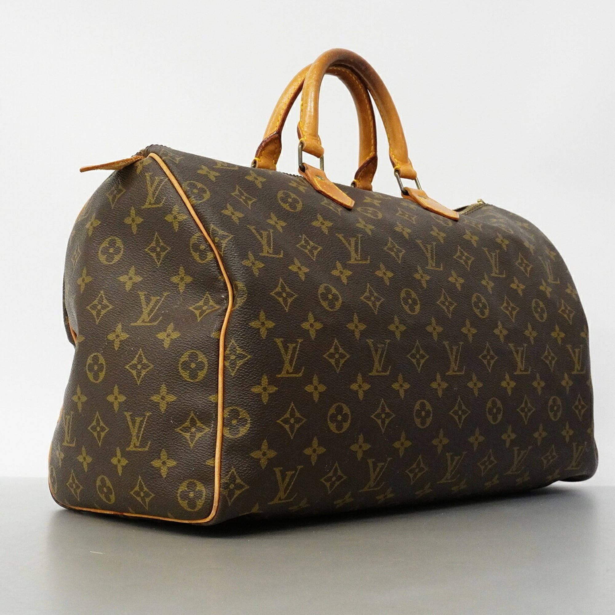 Louis Vuitton Brown Handbag (Pre-Owned)