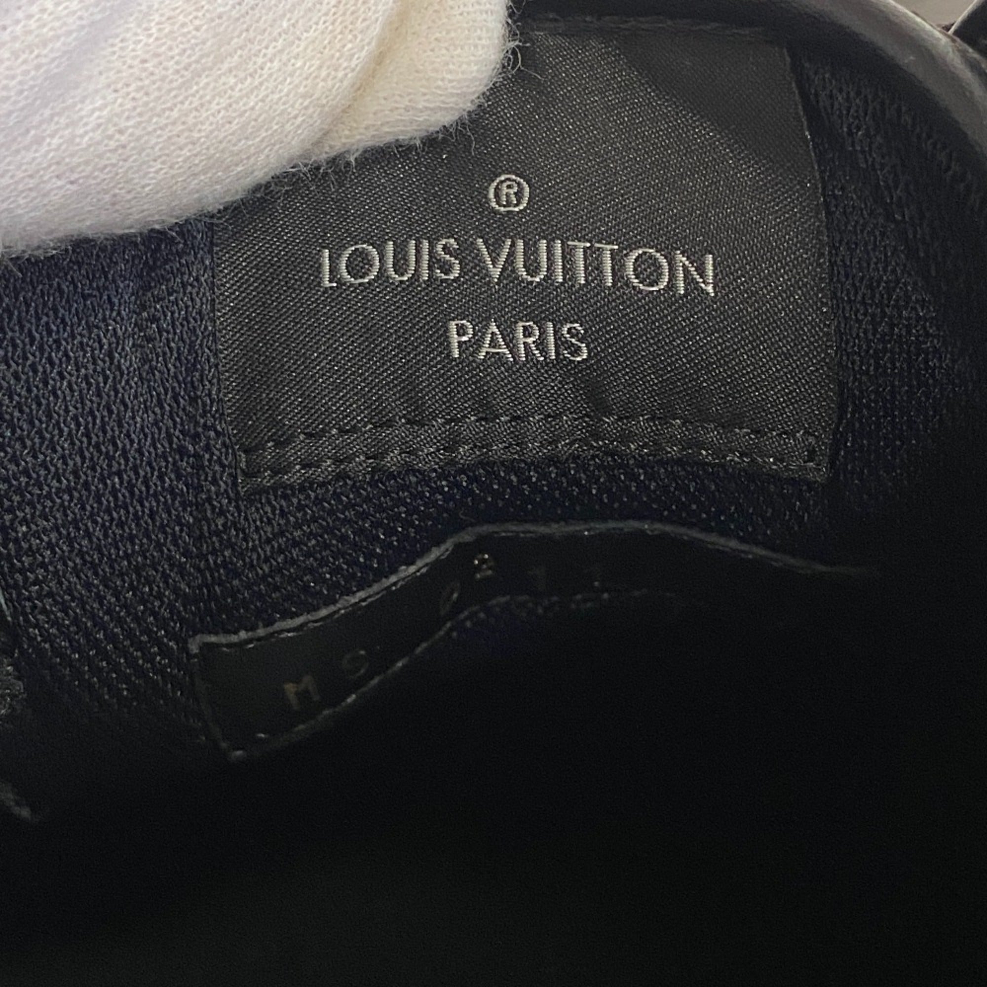 Louis Vuitton Gray Sneakers (Pre-Owned)