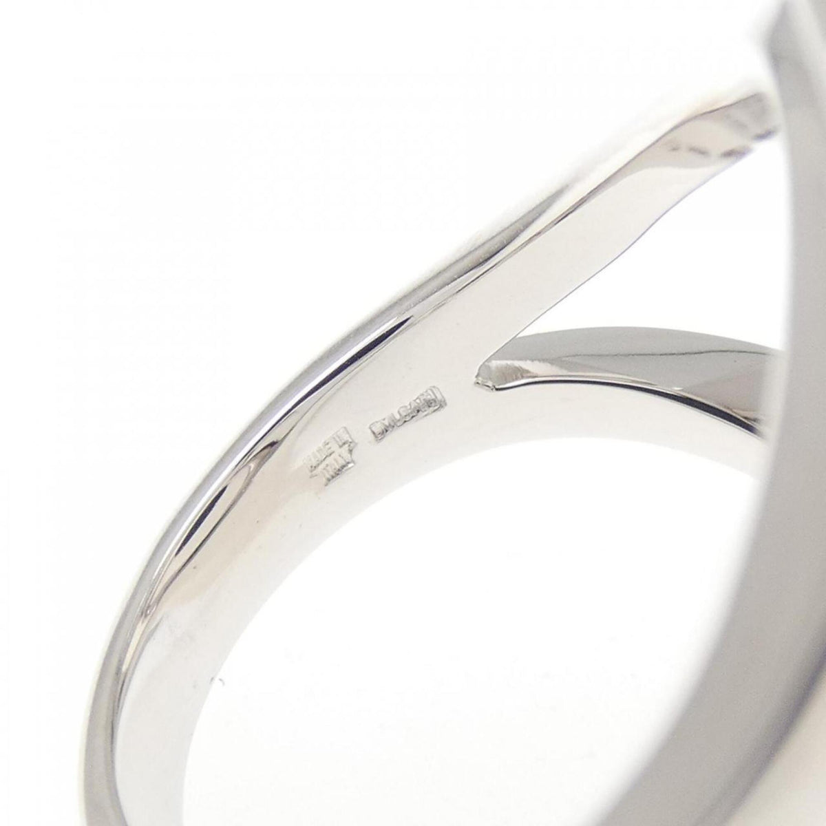 Bvlgari White Gold (18K) Band Ring (Pre-Owned)