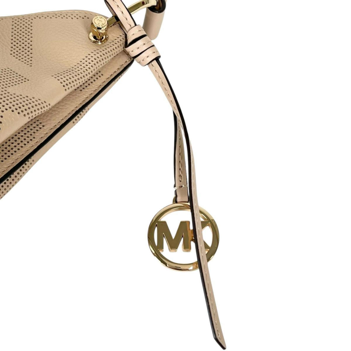 Michael Kors Beige Leather Tote Bag (Pre-Owned)