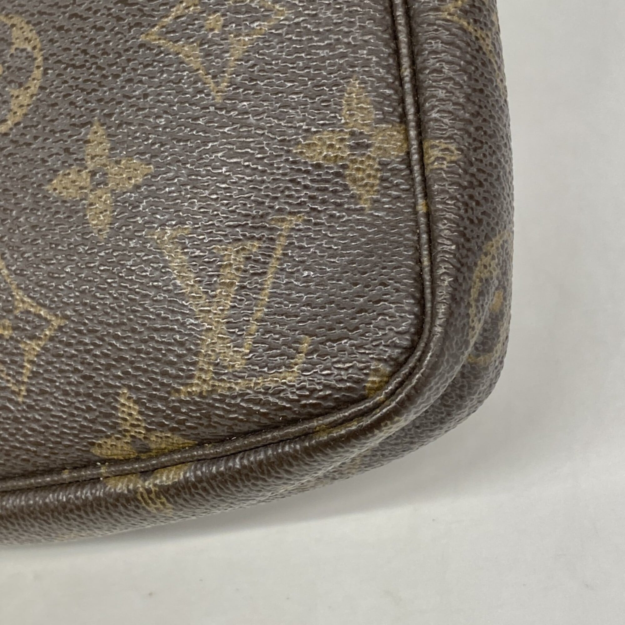 Louis Vuitton Brown Pouch (Pre-Owned)