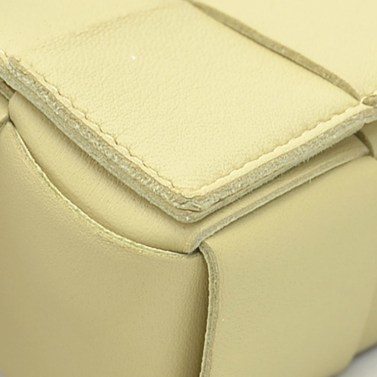 Bottega Veneta Beige Leather Shoulder Bag (Pre-Owned)