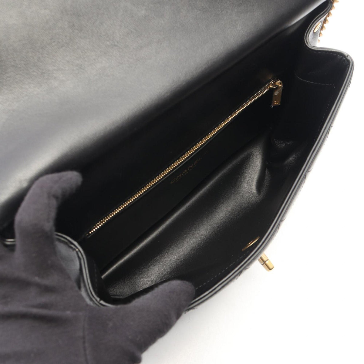 Chanel Black Leather Handbag Shoulder Bag (Pre-Owned)