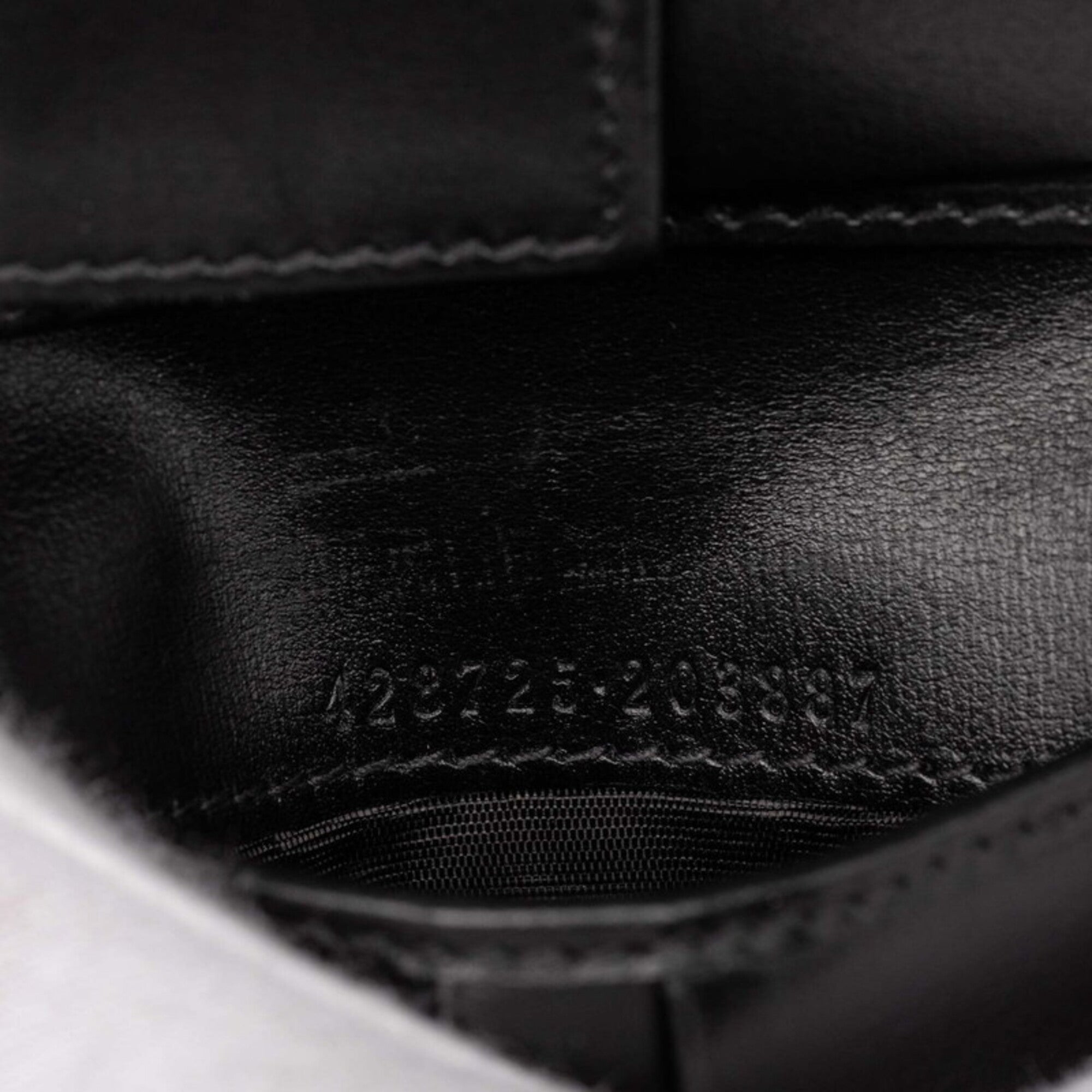 Gucci Black Leather Wallet (Bi-Fold) (Pre-Owned)