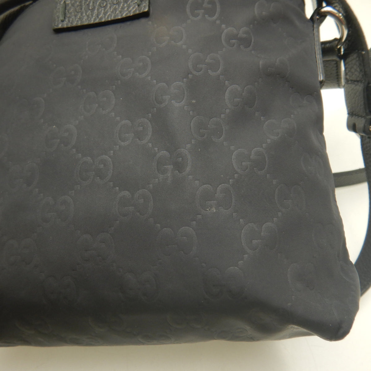 Gucci Black Nylon Leather Shoulder Bag (Pre-Owned)