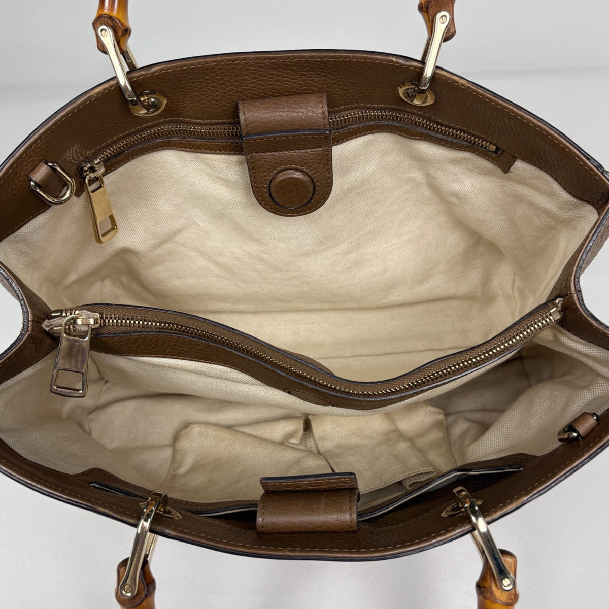 Gucci Brown Leather Handbag (Pre-Owned)