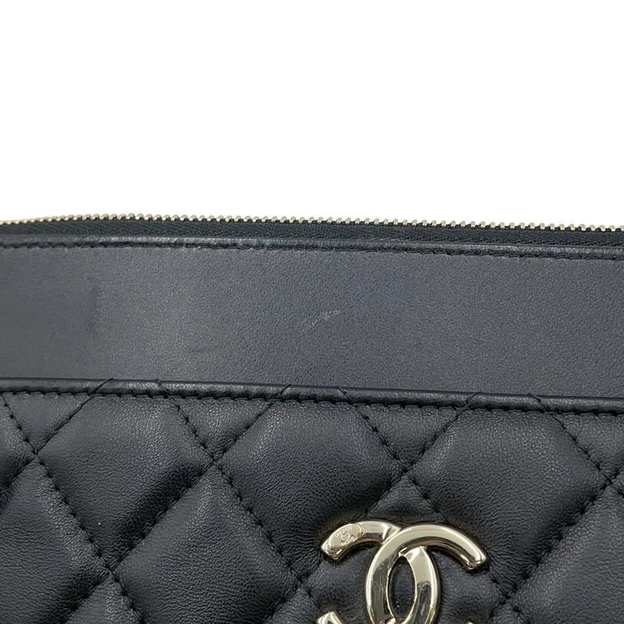 Chanel Black Leather Clutch Bag (Pre-Owned)
