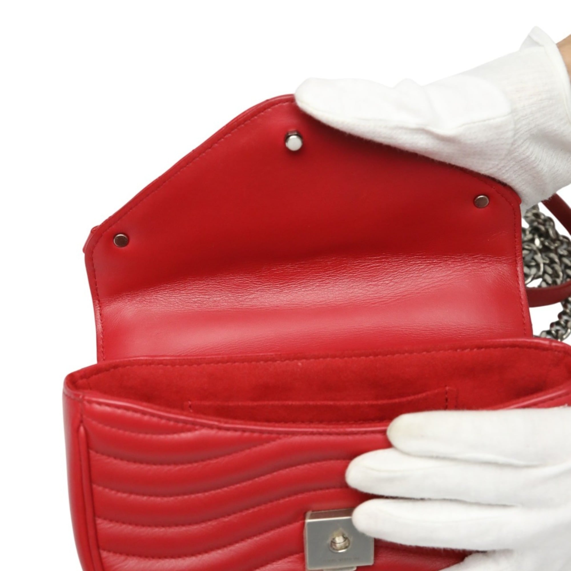 Louis Vuitton Red Color Leather Shoulder Bag (Pre-Owned)