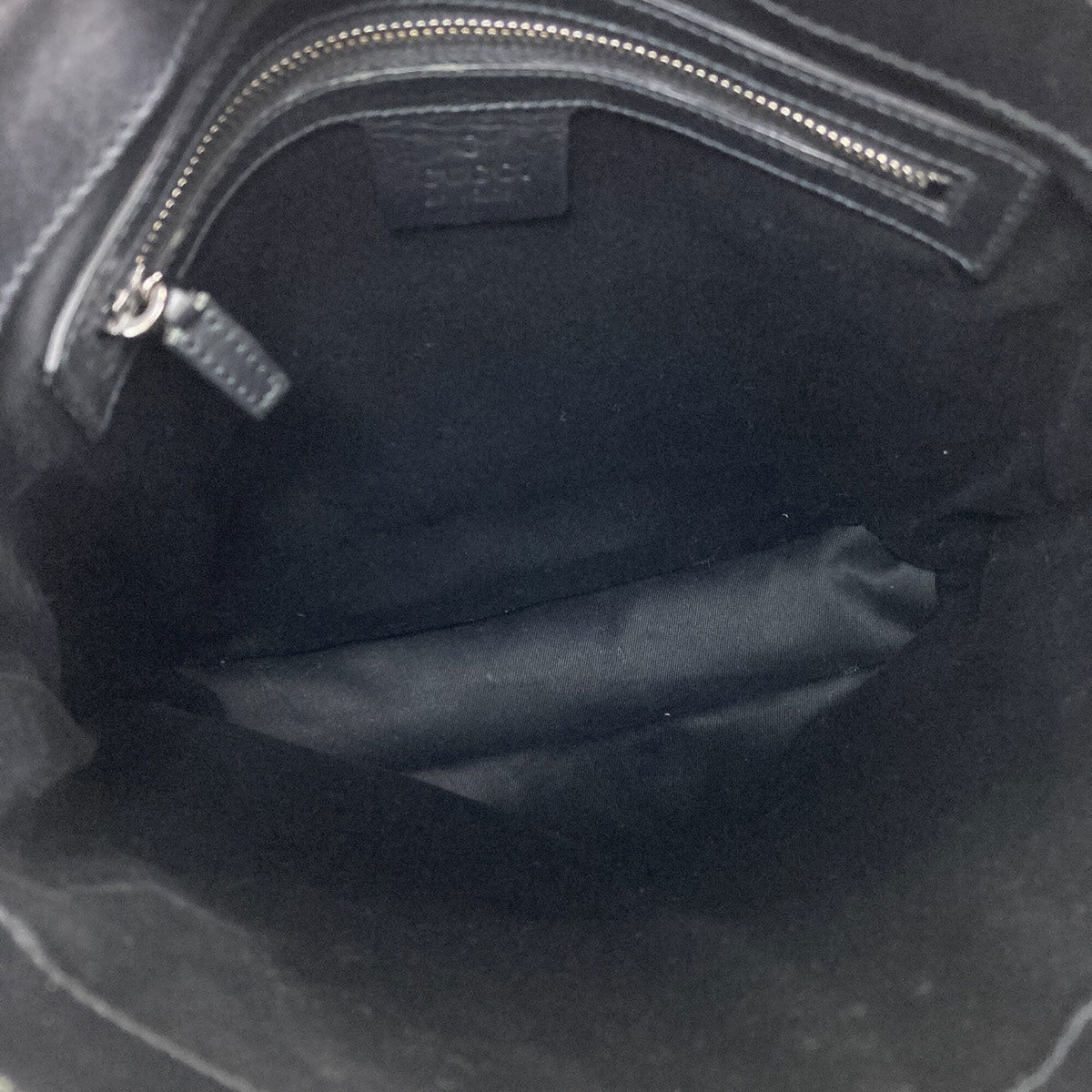 Gucci Black Canvas Shoulder Bag (Pre-Owned)