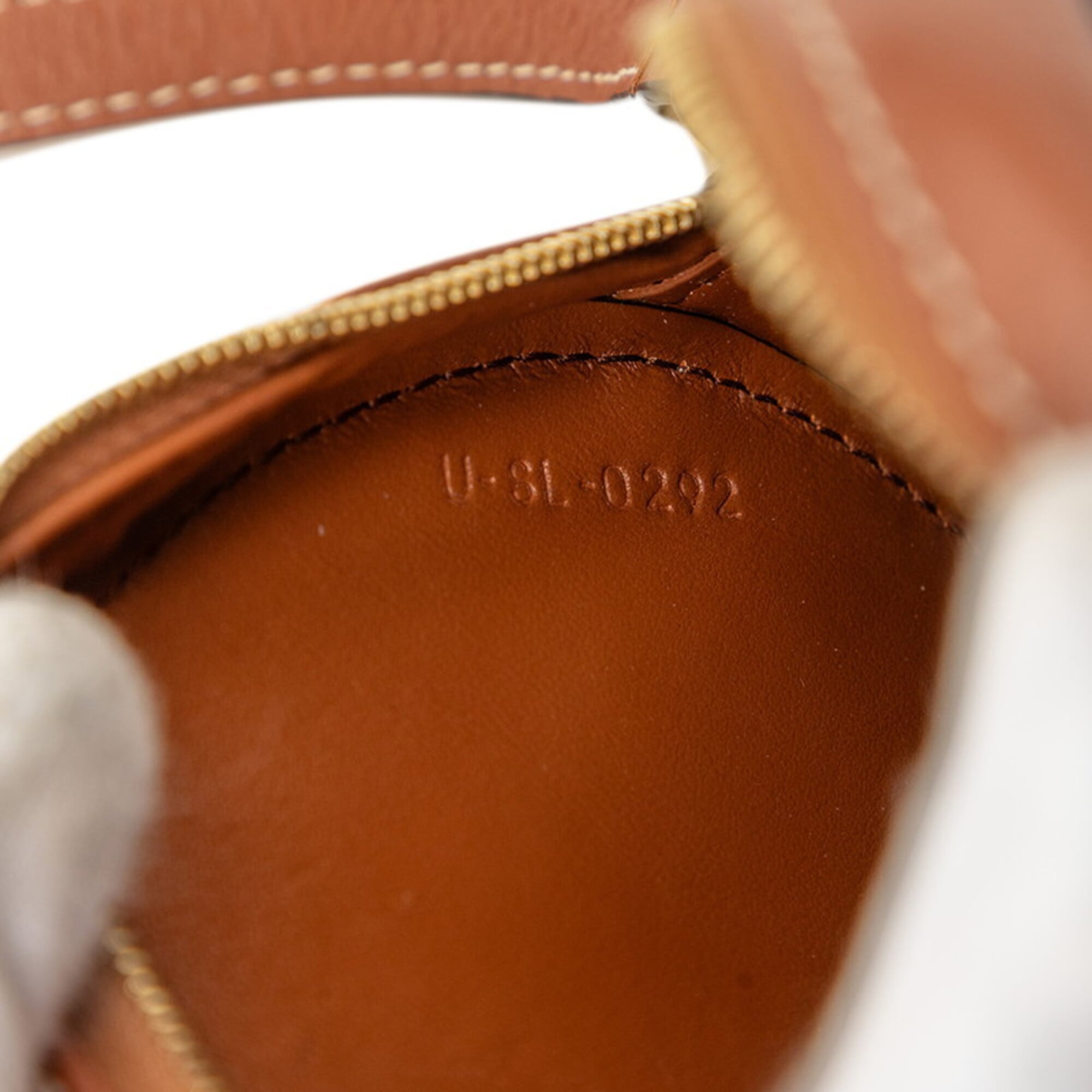Celine Brown Leather Shoulder Bag (Pre-Owned)