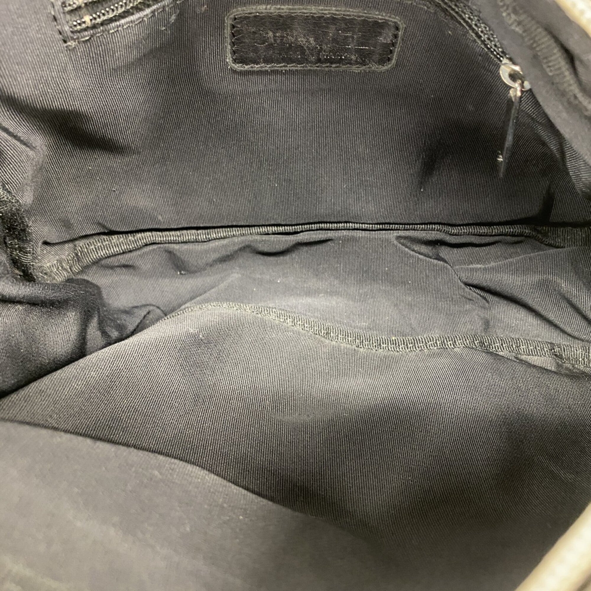 Chanel Gray Nylon Shoulder Bag (Pre-Owned)