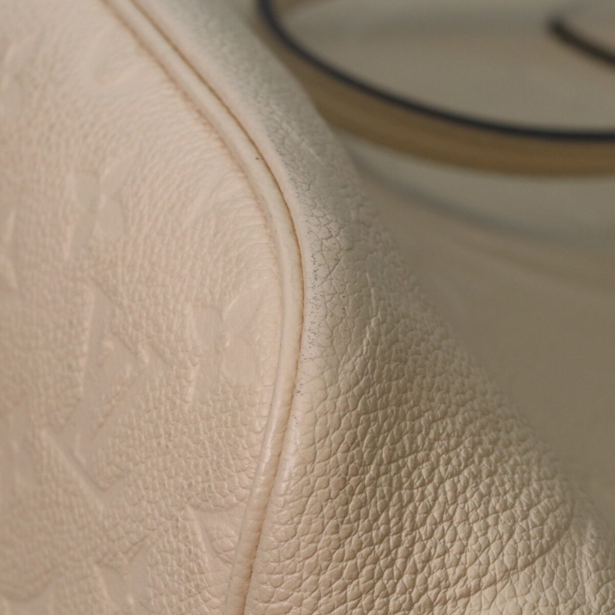 Louis Vuitton Ivory Monogram Empreinte Pouch Tote Bag (Pre-Owned)