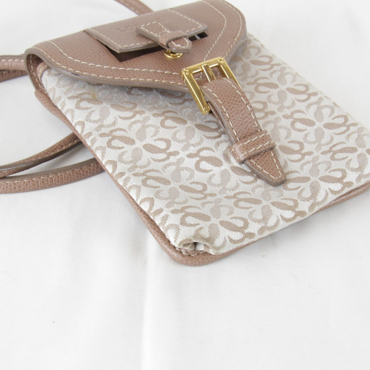 Loewe Beige Canvas Pochette Shoulder Bag (Pre-Owned)